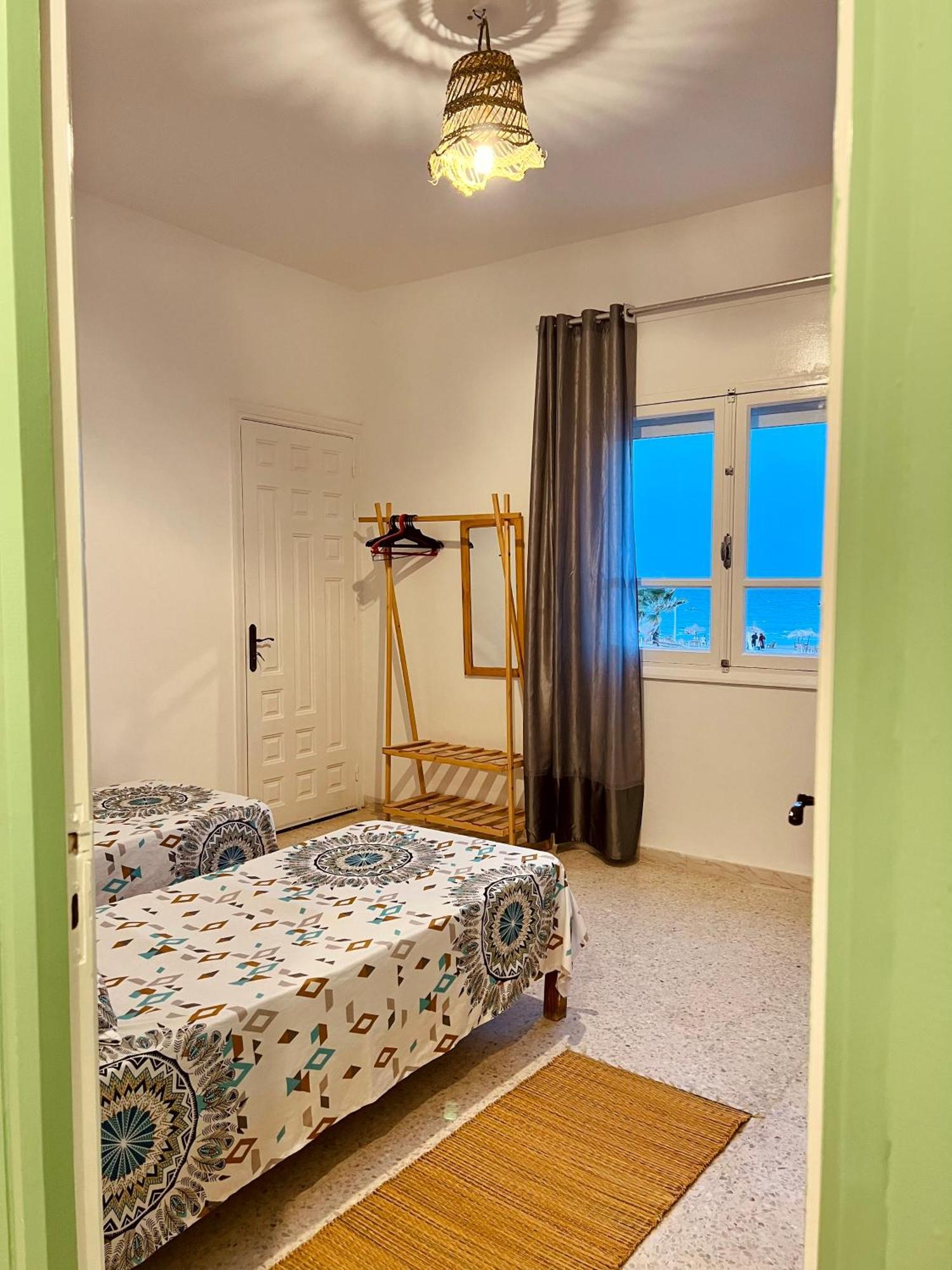 Appartement Vue De Mer Pied Dans L'Eau Gábes Exteriér fotografie